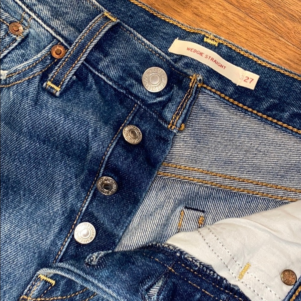 Levi’s Wedgie Straight 27 - Picture 4 of 6